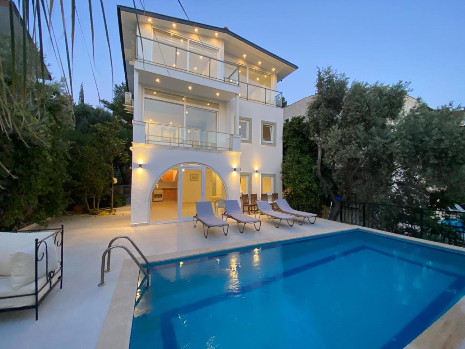 Villa Zeytin Kaş Exteriör bild